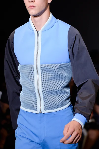 Look 8